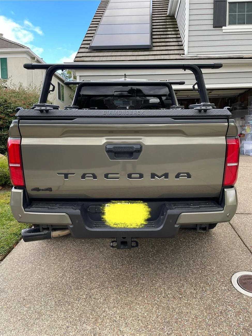 2024 Tacoma Yakima Outpost HD installed on Diamondback IMG_3013