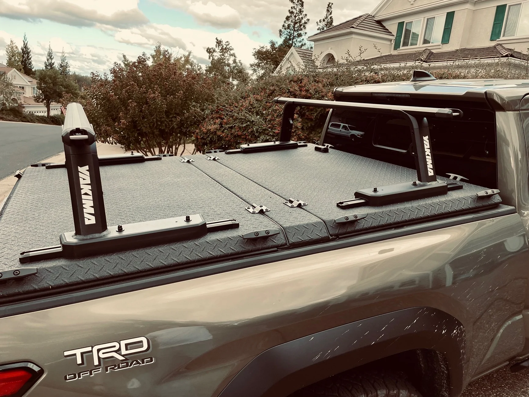 2024 Tacoma Yakima Outpost HD installed on Diamondback IMG_3009