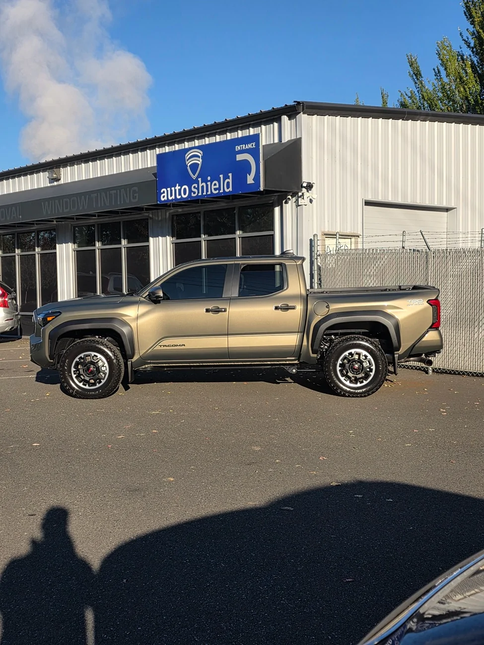 2024 Tacoma What did you do TO / WITH your 4th gen Tacoma today?! π¨βπ π§° πΈ 20251015_091037