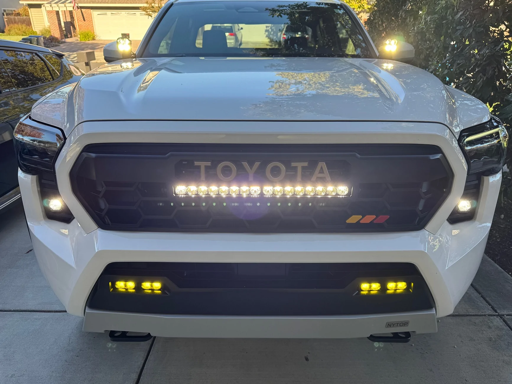 2024 Tacoma Blaze Off-Road + Garmin PowerSwitch = WOW! IMG_7576