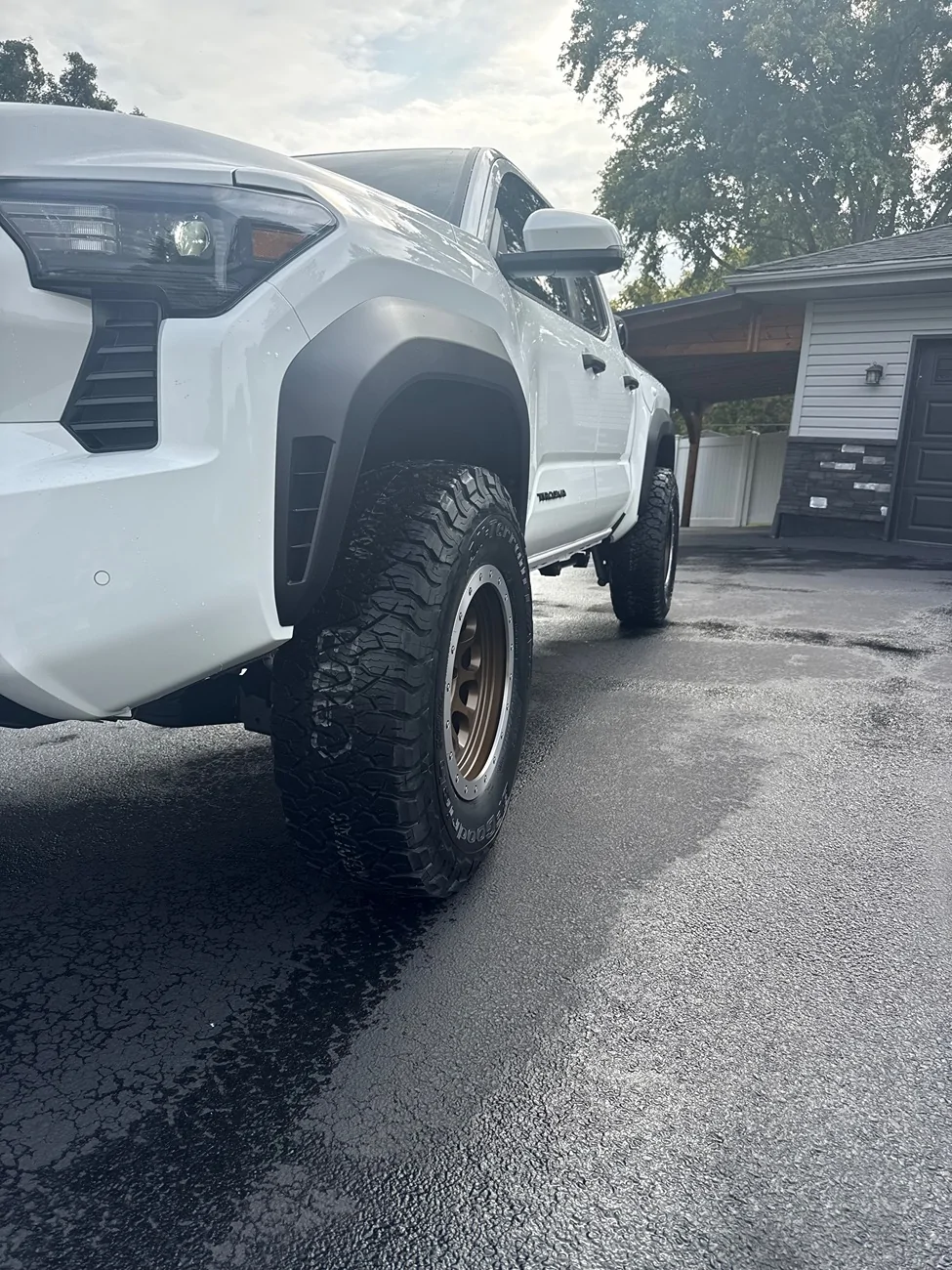 2024 Tacoma Factory lift kits/OEM IMG_2367