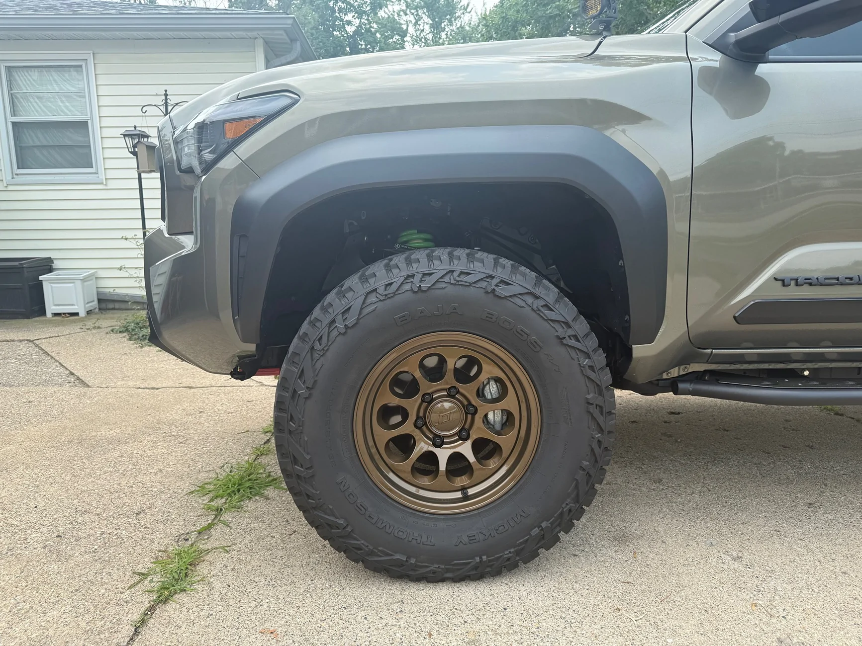 2024 Tacoma Factory lift kits/OEM IMG_5689