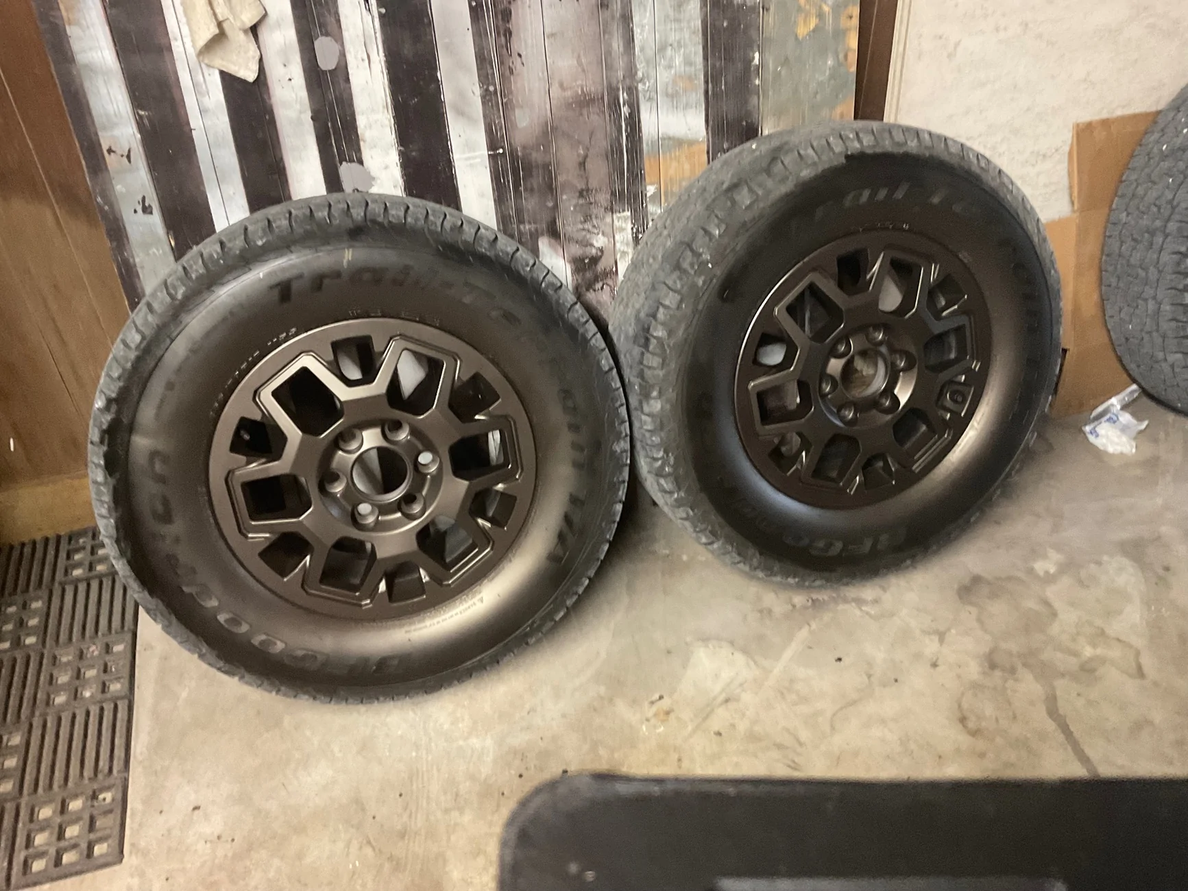 2024 Tacoma What did you do TO / WITH your 4th gen Tacoma today?! 👨‍🏭 🧰 📸 IMG_1560