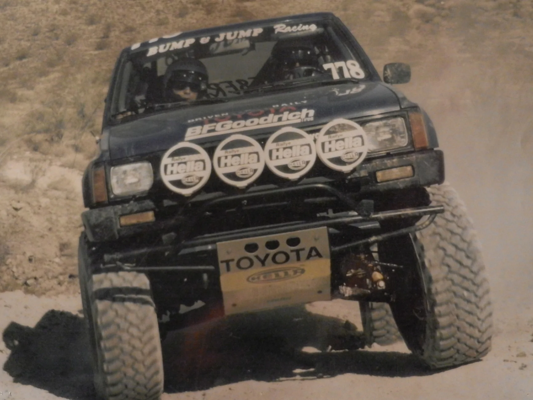 2024 Tacoma Dobinsons C59-823V coil springs installed on Trailhunter with 800lbs constant weight, 2.5" positive rake DSCN1629