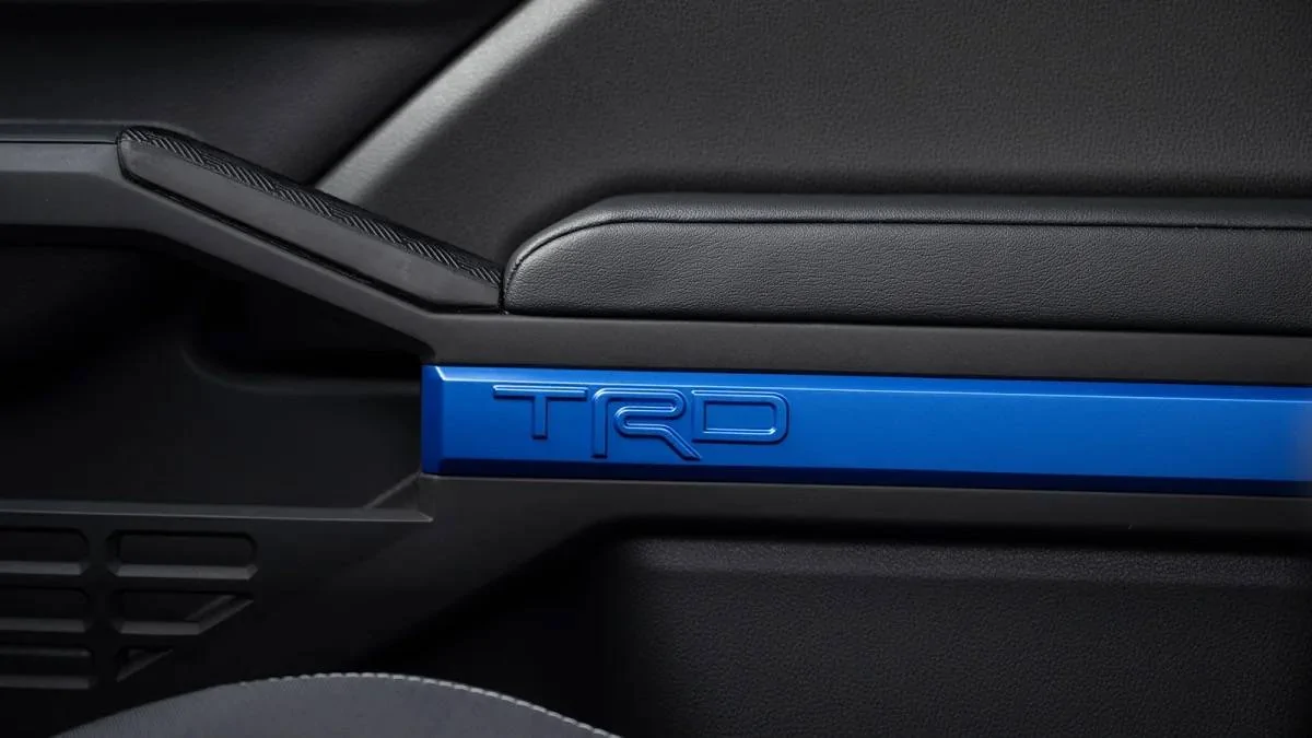 2024 Tacoma 2024 Tacoma TRD SPORT - Specs, Price (TBA), Features, Photos & Videos 4-tacoma-trd-sport-6mt-manual-transmission-16-jpeg