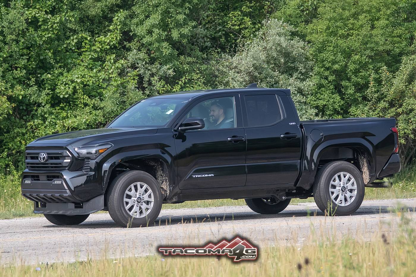2024 Tacoma 2024 Tacoma SR5 Base Trim First Real-Life Sighting 2024-tacoma-sr5-spied-first-time-real-life-1