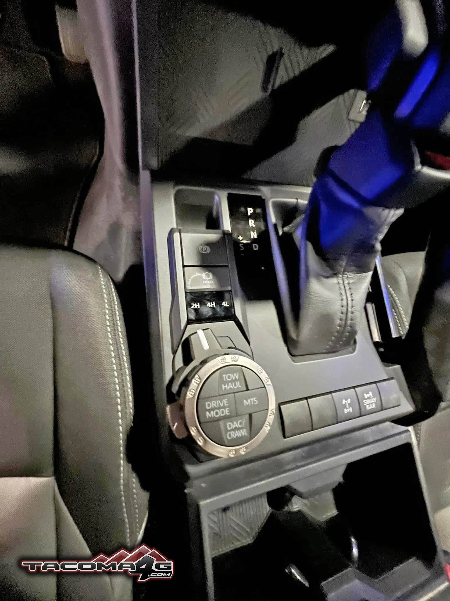 2024 Tacoma SOLAR OCTANE 2024 Tacoma Thread (4th Gen) Solar Octane 2024 Toyota Tacoma TRD Off-Road Miami Auto Show 13