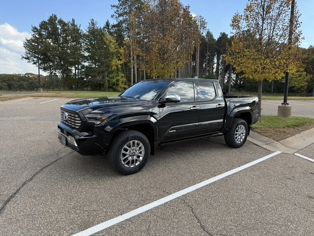2024 Tacoma BLACK 2024 Tacoma Thread (4th Gen) 1764205022672-ig