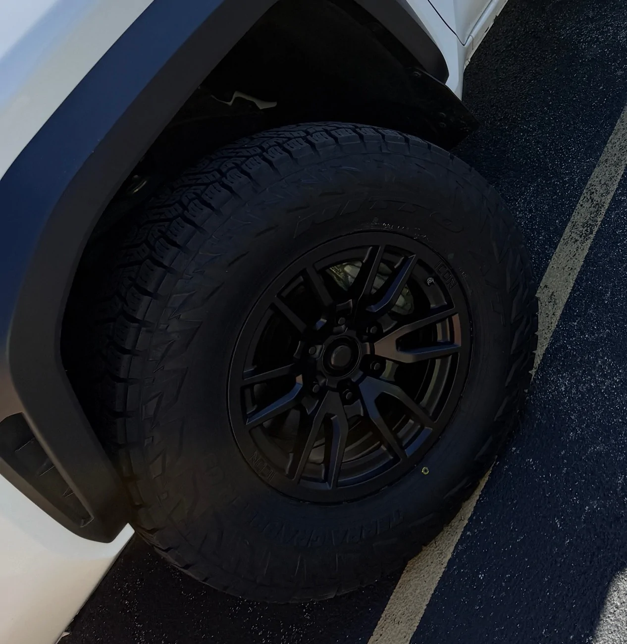 2024 Tacoma Icon Alloy Vector 6 center caps not clearing the dust cap IMG_1810