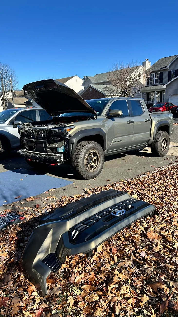 2024 Tacoma What did you do TO / WITH your 4th gen Tacoma today?! 👨‍🏭 🧰 📸 IMG_3586