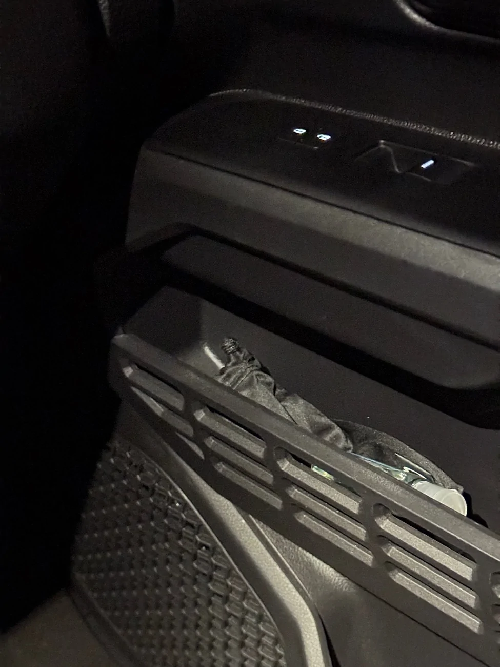 2024 Tacoma What did you do TO / WITH your 4th gen Tacoma today?! 👨‍🏭 🧰 📸 IMG_8766