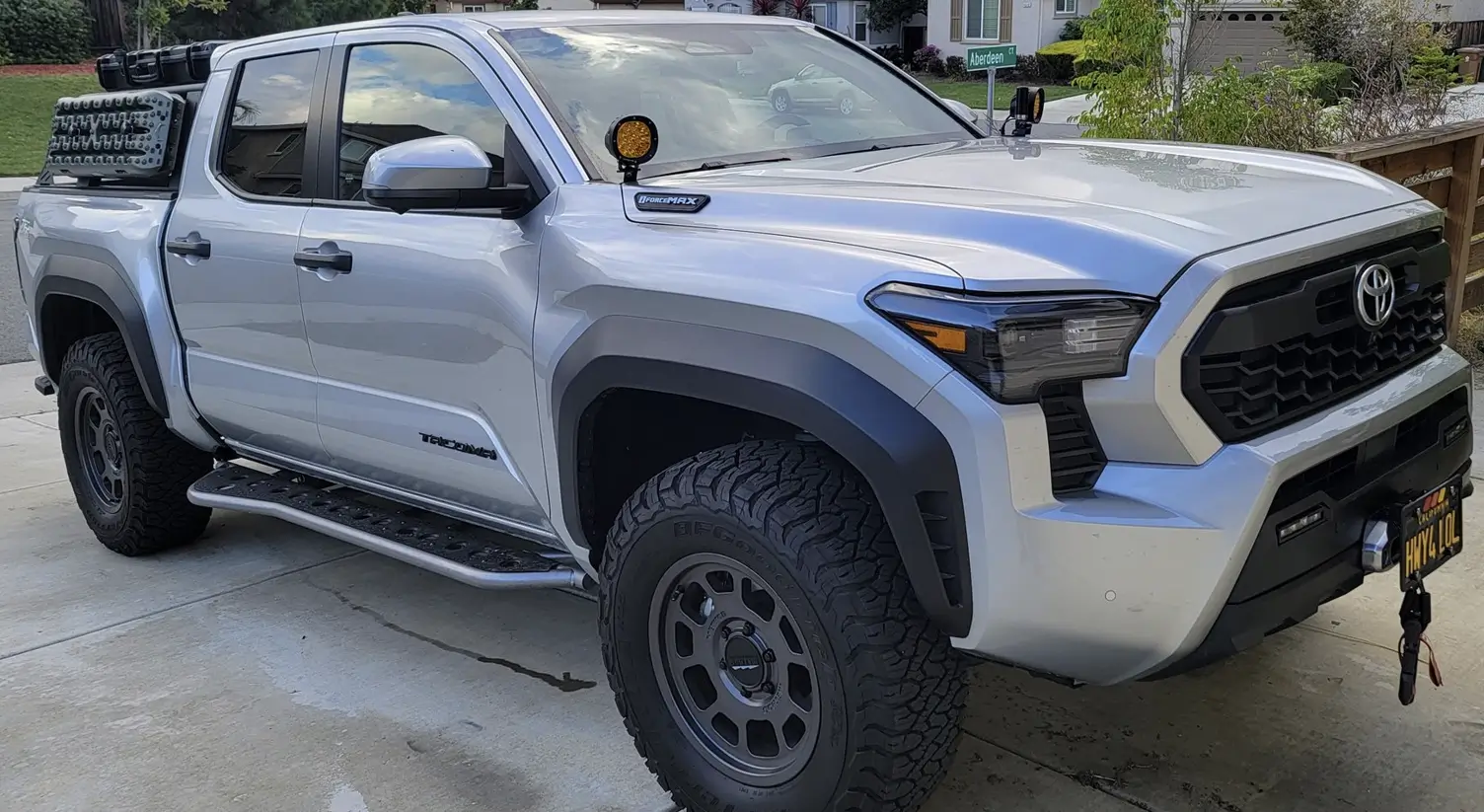 2024 Tacoma Is this a normal amount of "jiggle" for an RTT? (see video) 1765387800253-1r