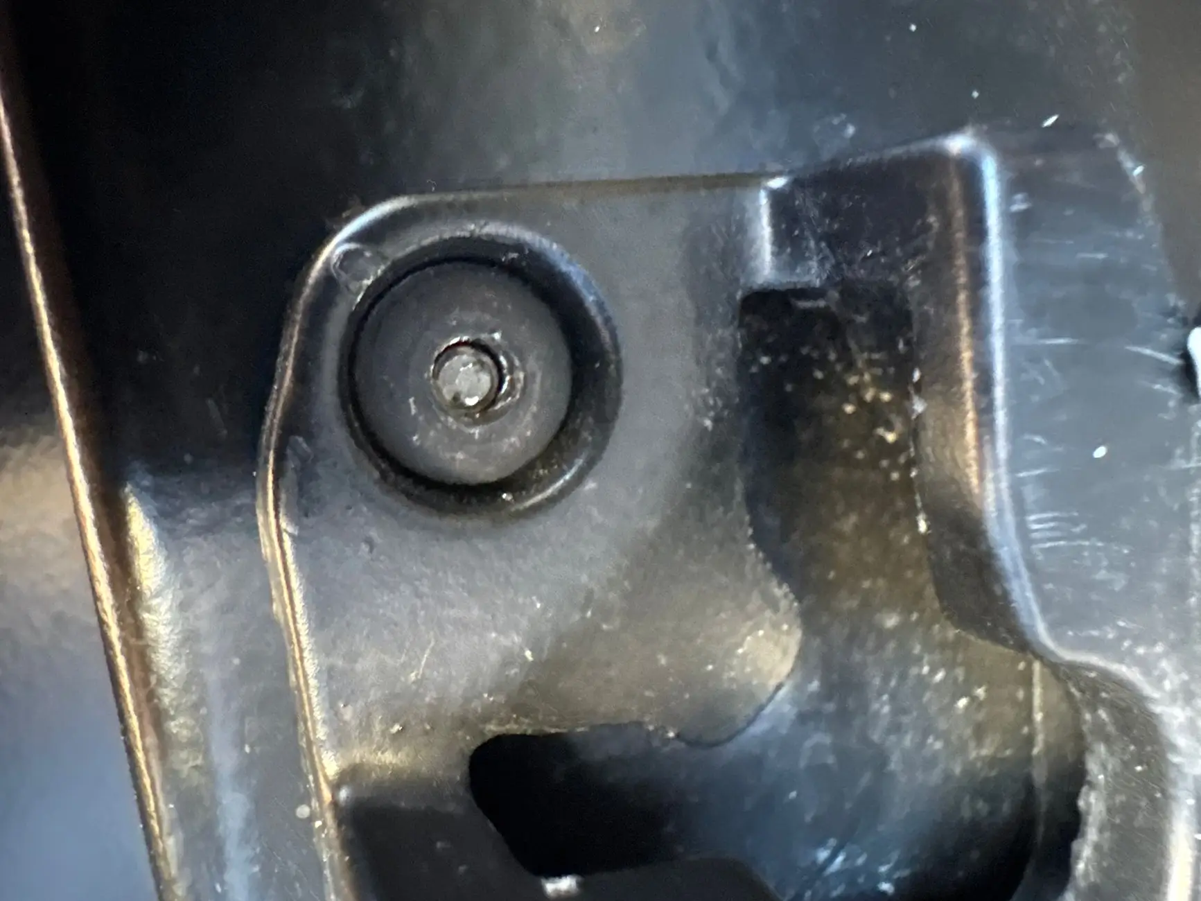 2024 Tacoma Bed stiffeners incompatible with power tailgate 1765480197159-4z