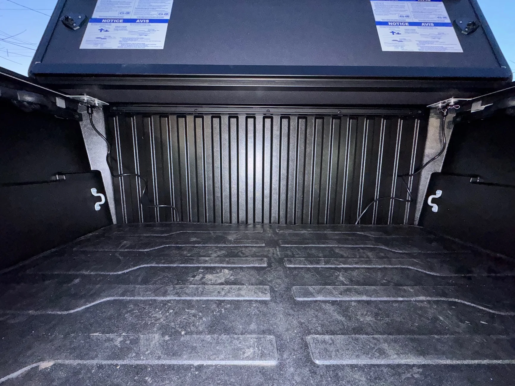 2024 Tacoma Toyota OEM hard bed tonneau cover is NICE. IMG_9149