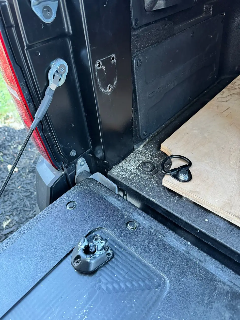 2024 Tacoma Bed stiffeners incompatible with power tailgate 1765503959388-xc