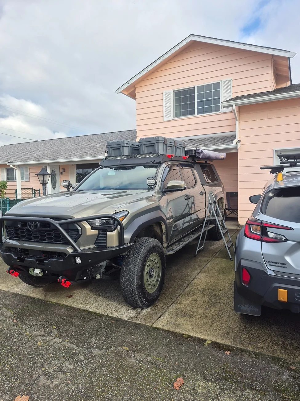 2024 Tacoma Oem light bar wiring question for TRD Pro + Trailhunter peeps 20251202_135020