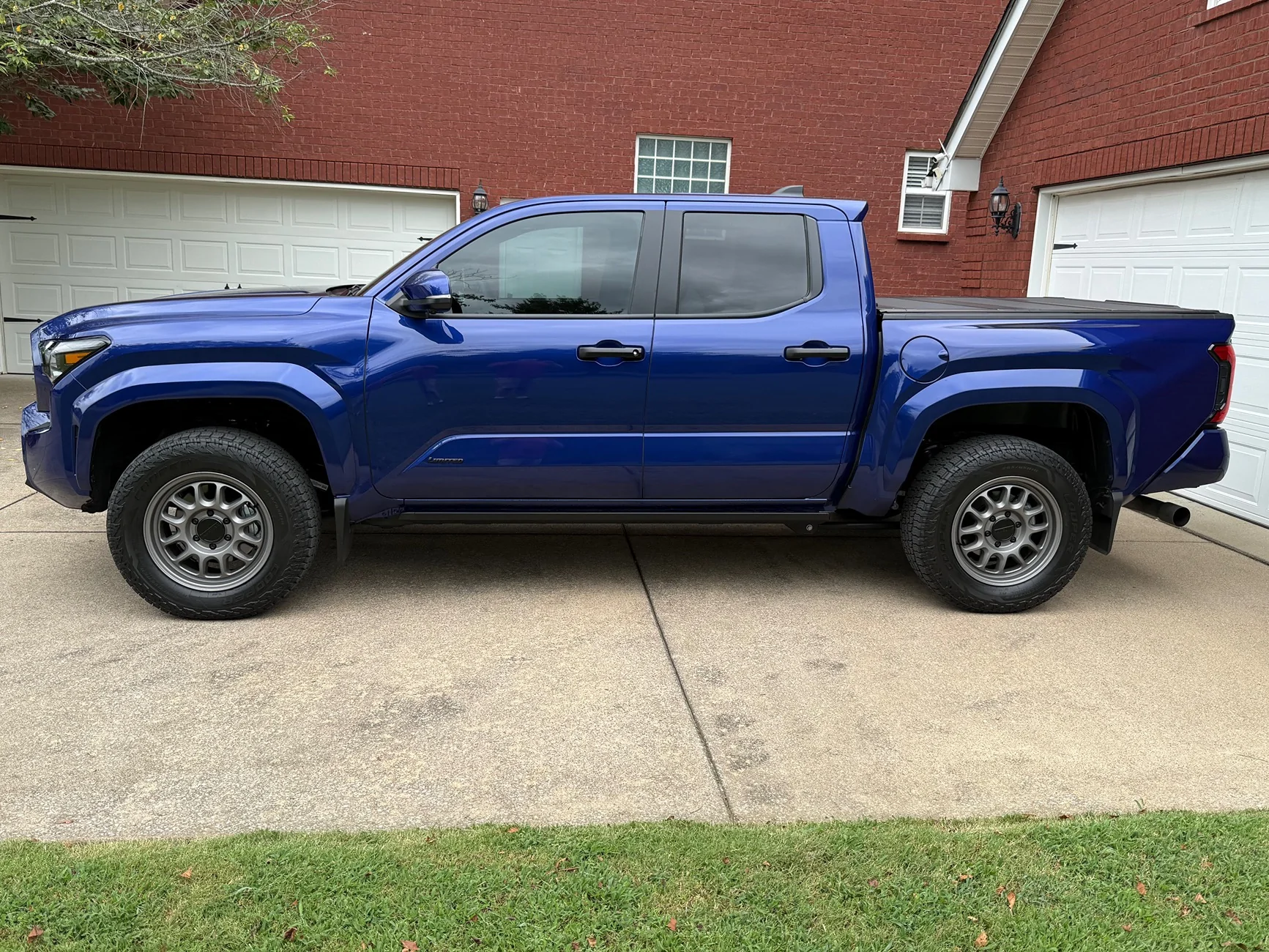 2024 Tacoma Tacoma Limited window sticker includes chrome finished alloy wheels, FALSE ! IMG_4201