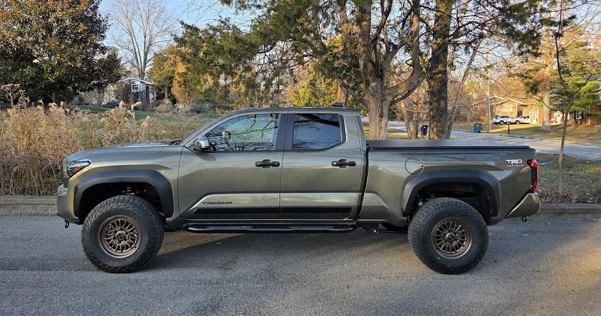 2024 Tacoma 285 75 17 on stock OR with stock rims and no lift OR1