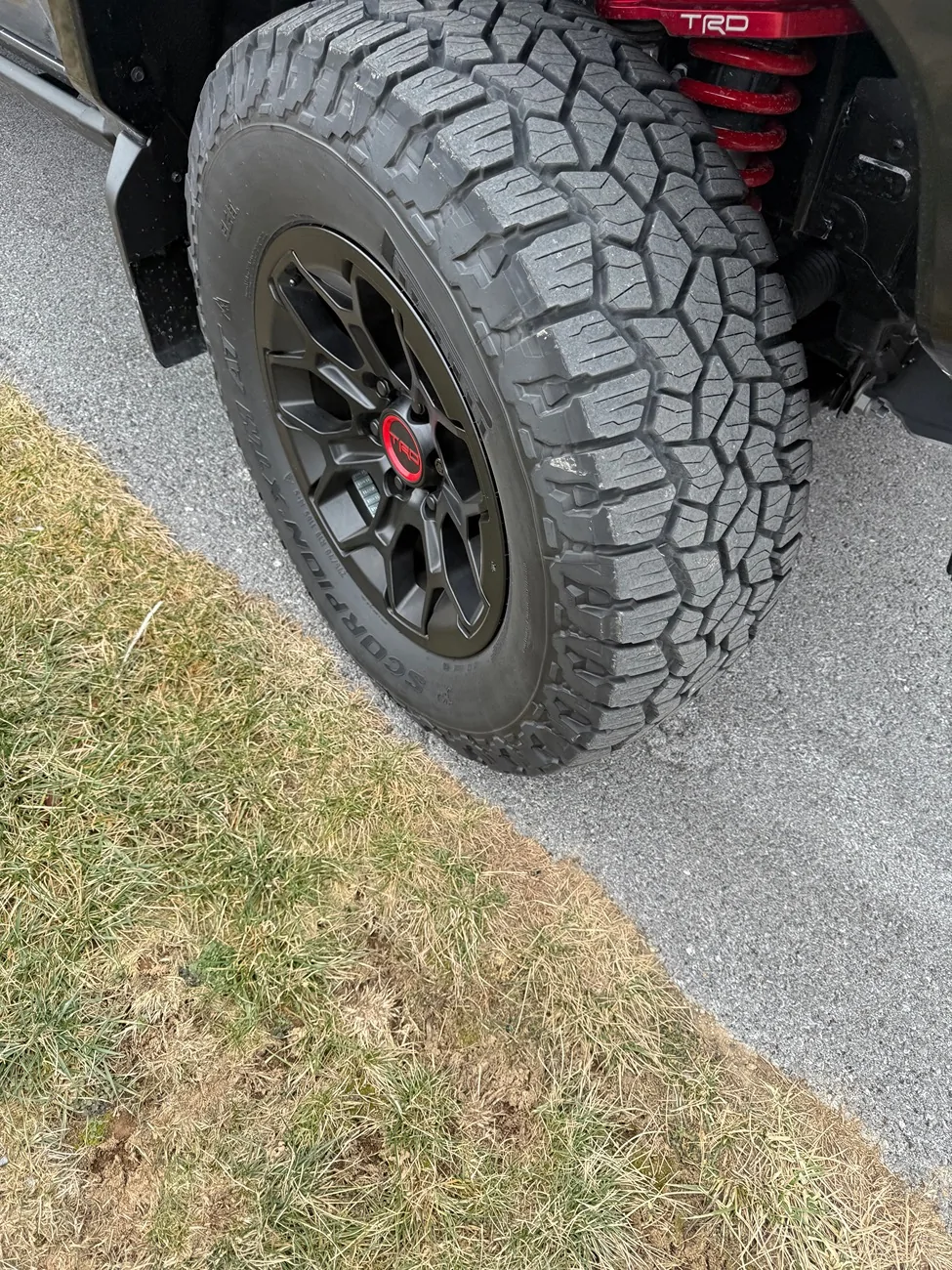 2024 Tacoma 275/70-18's in SL or C Load Rating? IMG_8791