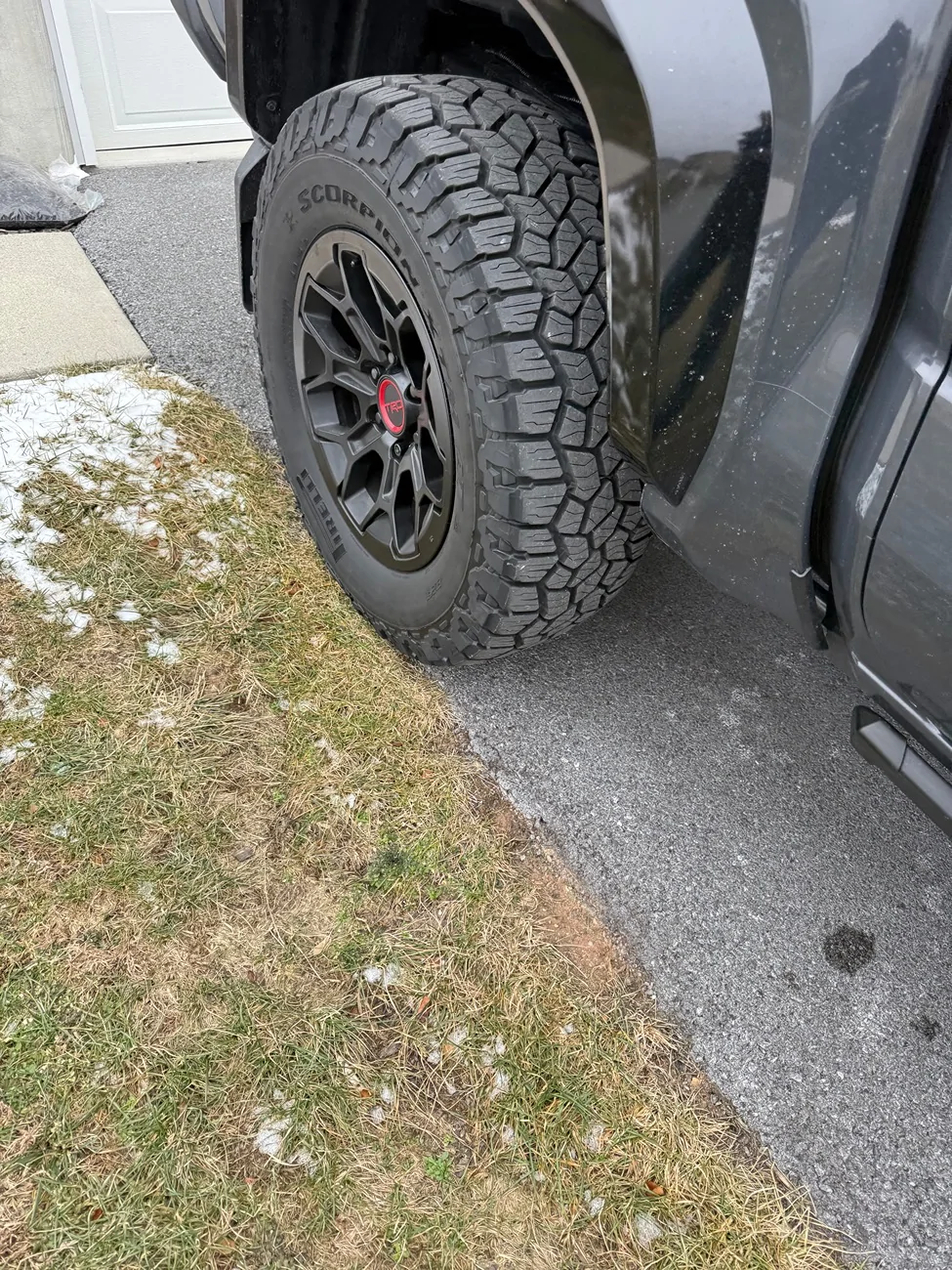 2024 Tacoma 275/70-18's in SL or C Load Rating? IMG_8792