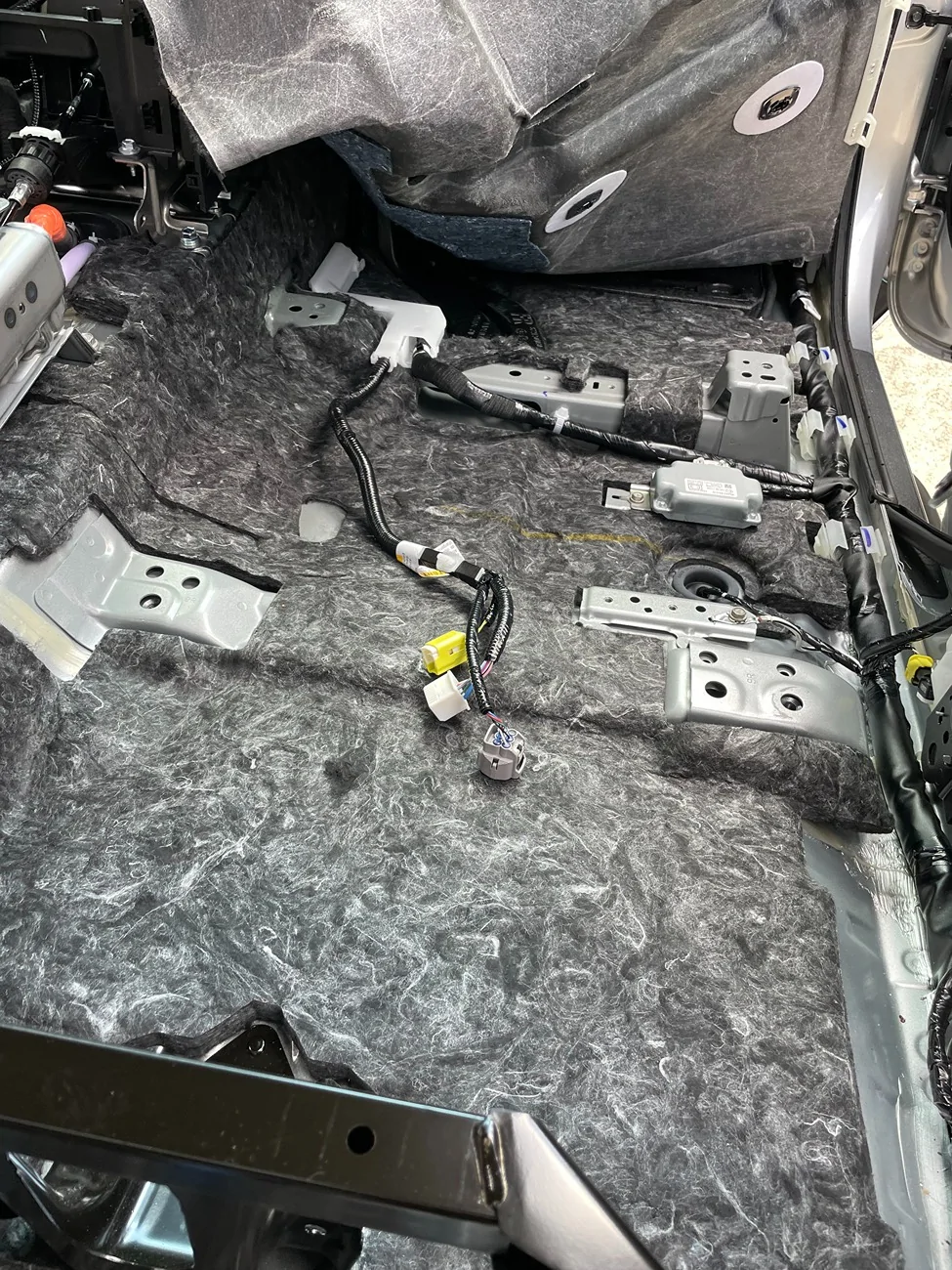 2024 Tacoma What did you do TO / WITH your 4th gen Tacoma today?! 👨‍🏭 🧰 📸 IMG_1702