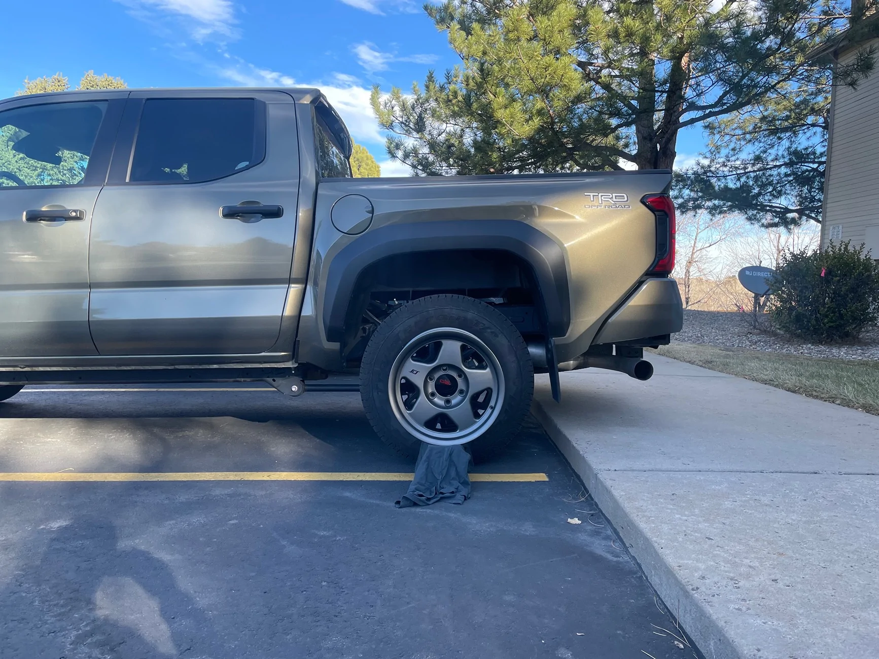 2024 Tacoma Gunmetal colored wheels for Bronze Oxide Off-Road? IMG_1754