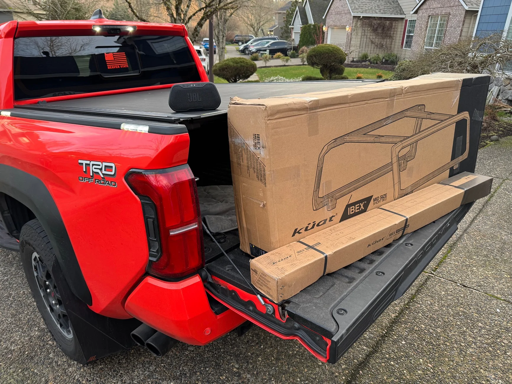 2024 Tacoma BAK Revolver X4ts & Küat IBEX Bed Rack IMG_3589