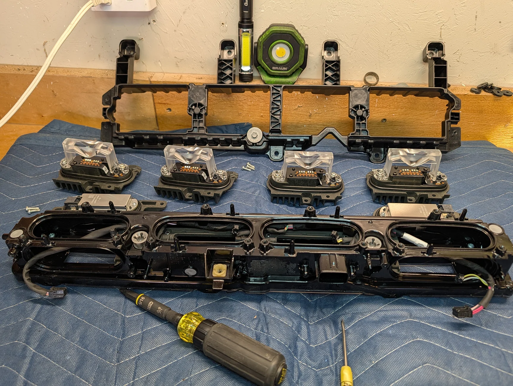 2024 Tacoma OEM TRAIL HUNTER LIGHT BAR Question 1771550995178-ws