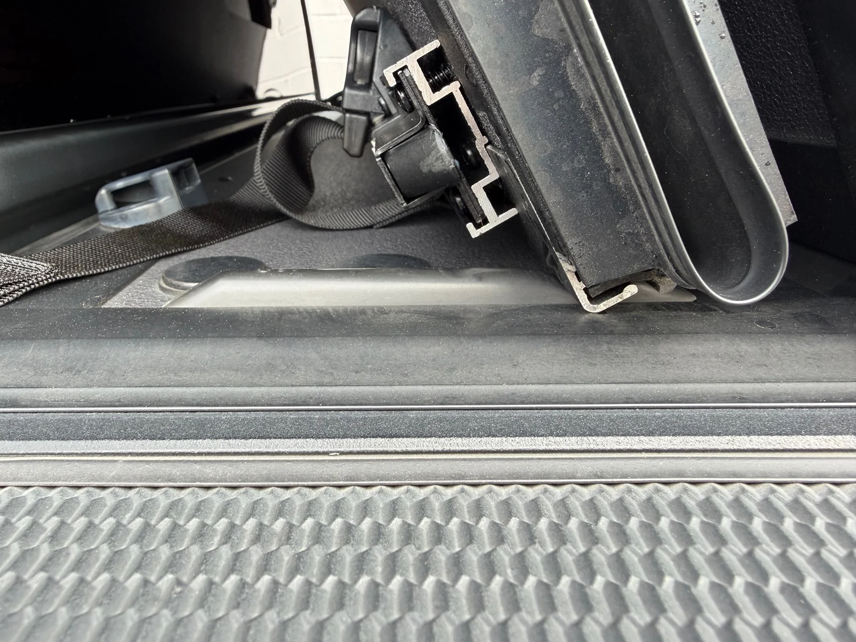 2024 Tacoma Does your Toyota Tri-fold block the rear camera? IMG_5655