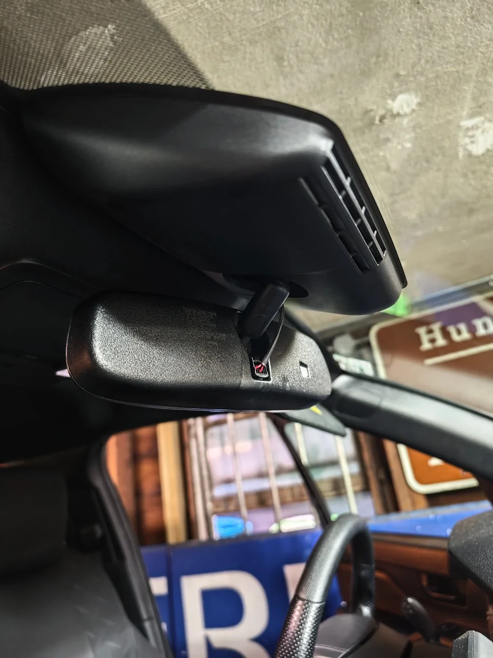 2024 Tacoma Auto dimmer/Compass/Homelink mirror installed on 25 SR IMG_20260221_132900