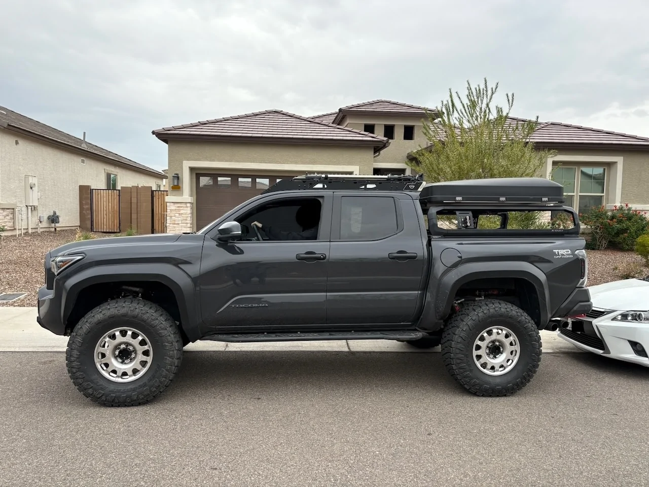 2024 Tacoma Post up your 37's IMG_2994