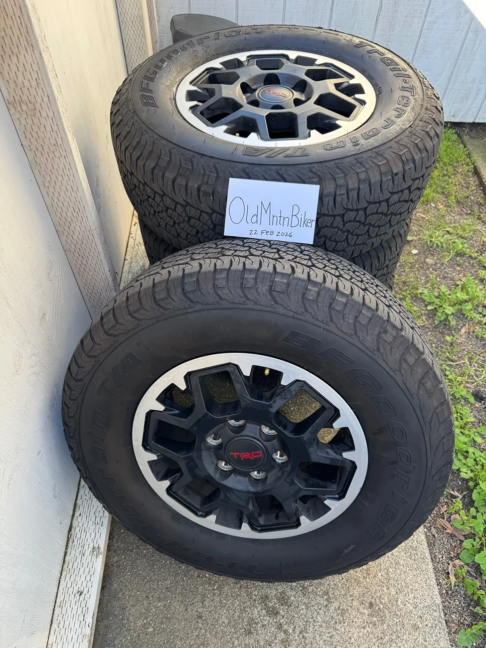 2024 Tacoma Stock TRD Off-road Rims and Tires for sale - Solano County IMG_2980