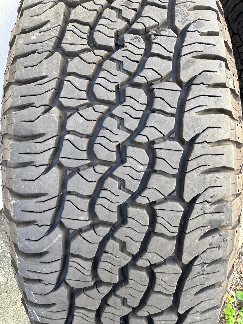 2024 Tacoma Stock TRD Off-road Rims and Tires for sale - Solano County IMG_2981