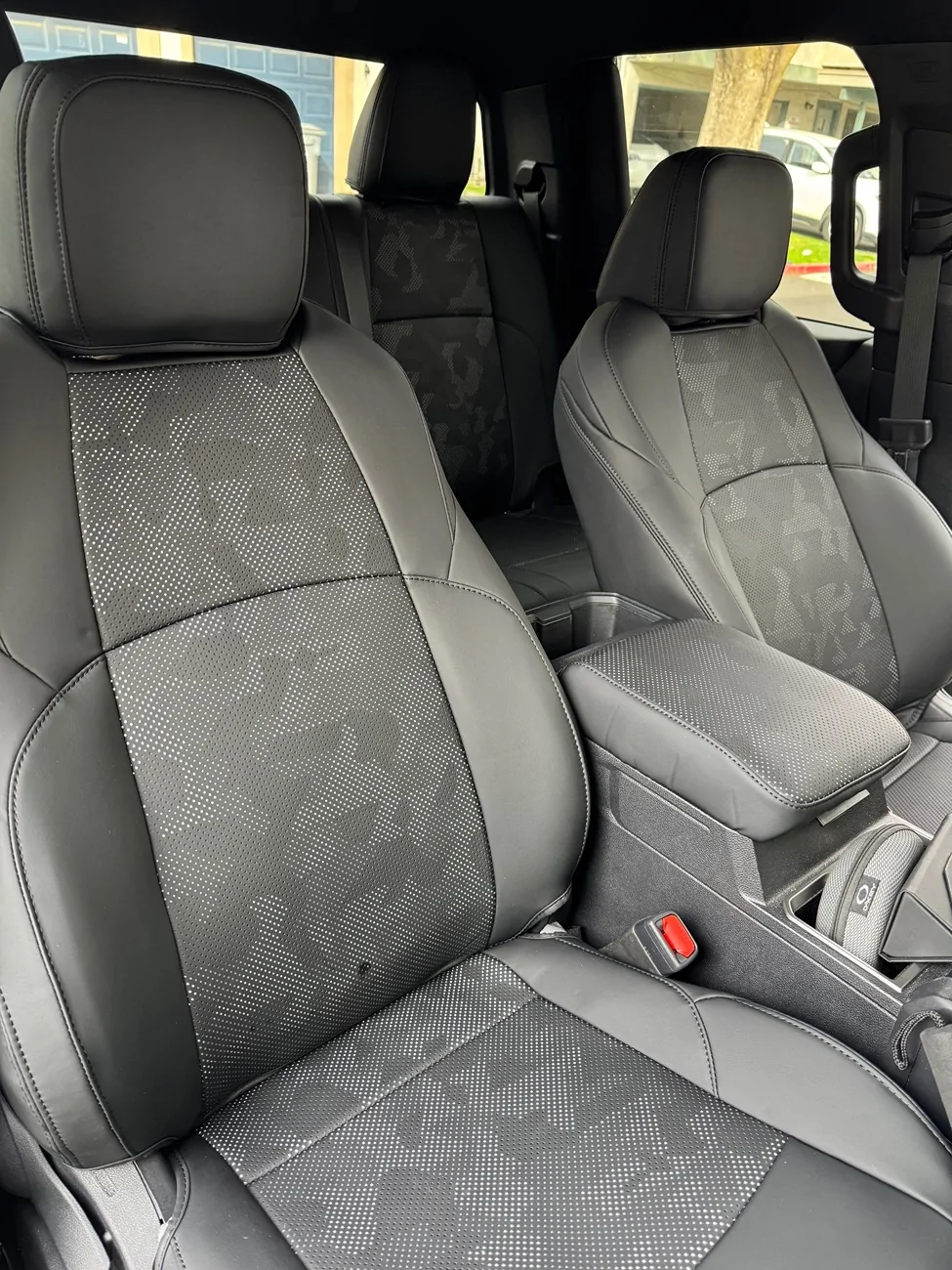 2024 Tacoma Bgucar Seat Covers installed IMG_2994