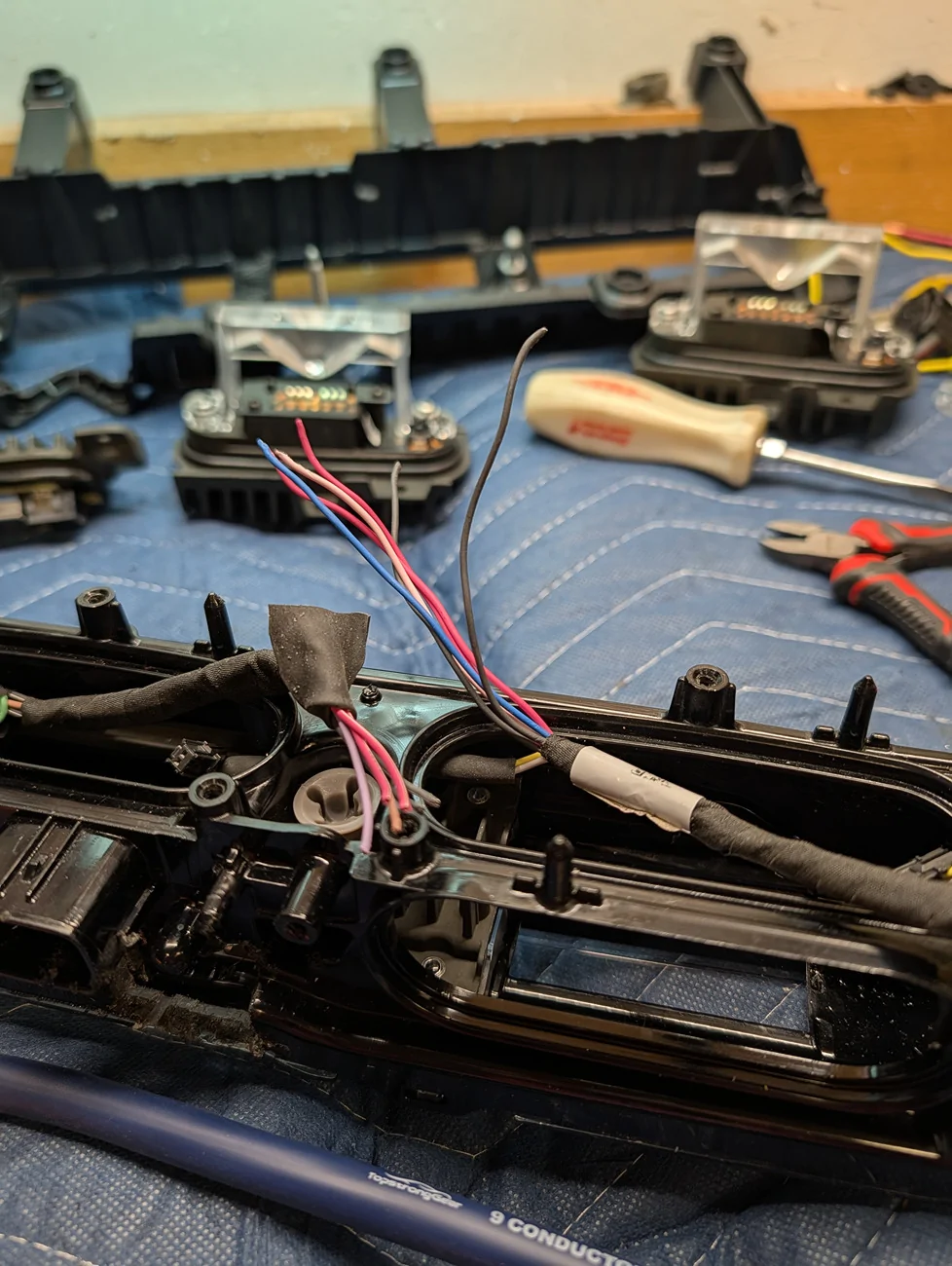 2024 Tacoma OEM TRAIL HUNTER LIGHT BAR Question 1774229604165-ec