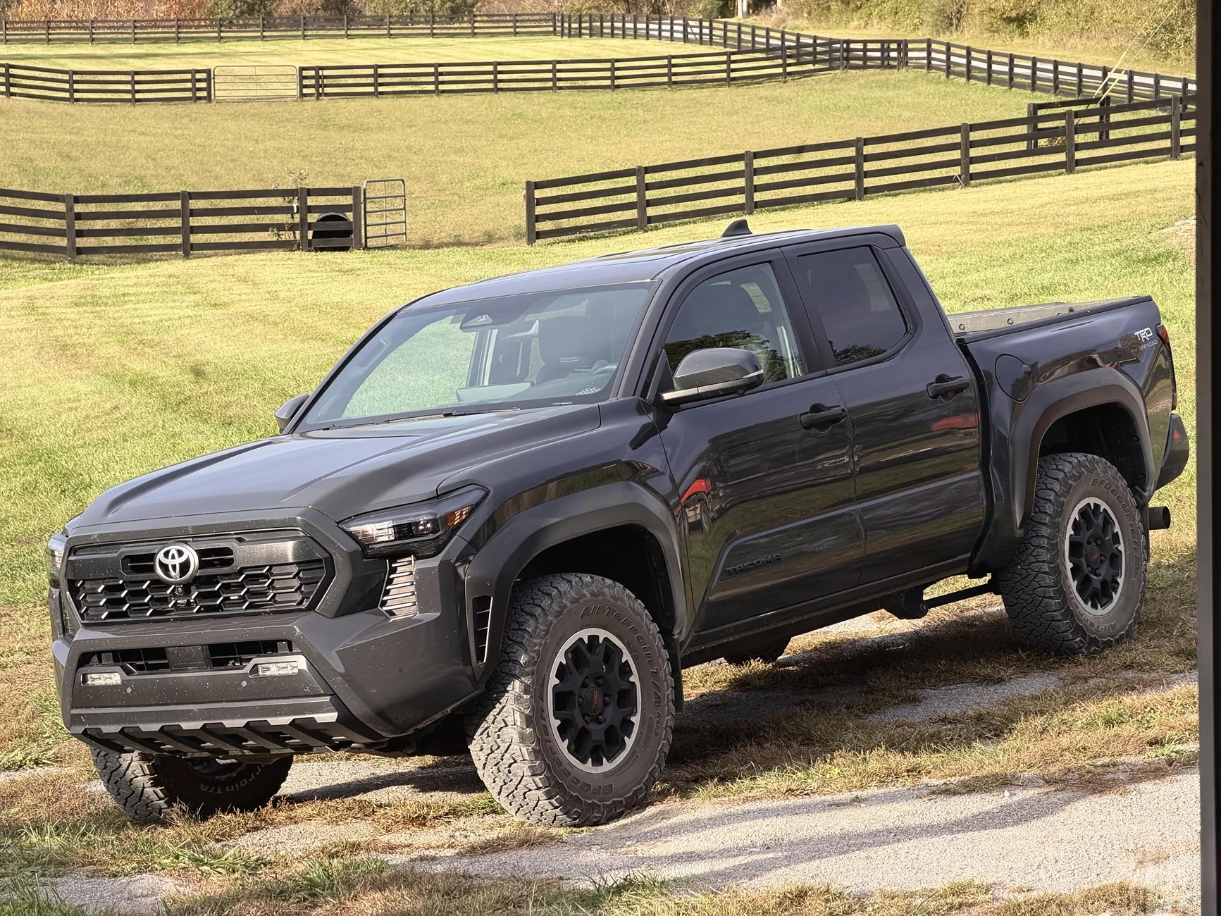 2024 Tacoma 2024 TRD Off-Road ~ stock w/ 33's j1sr0fqhzqvf1