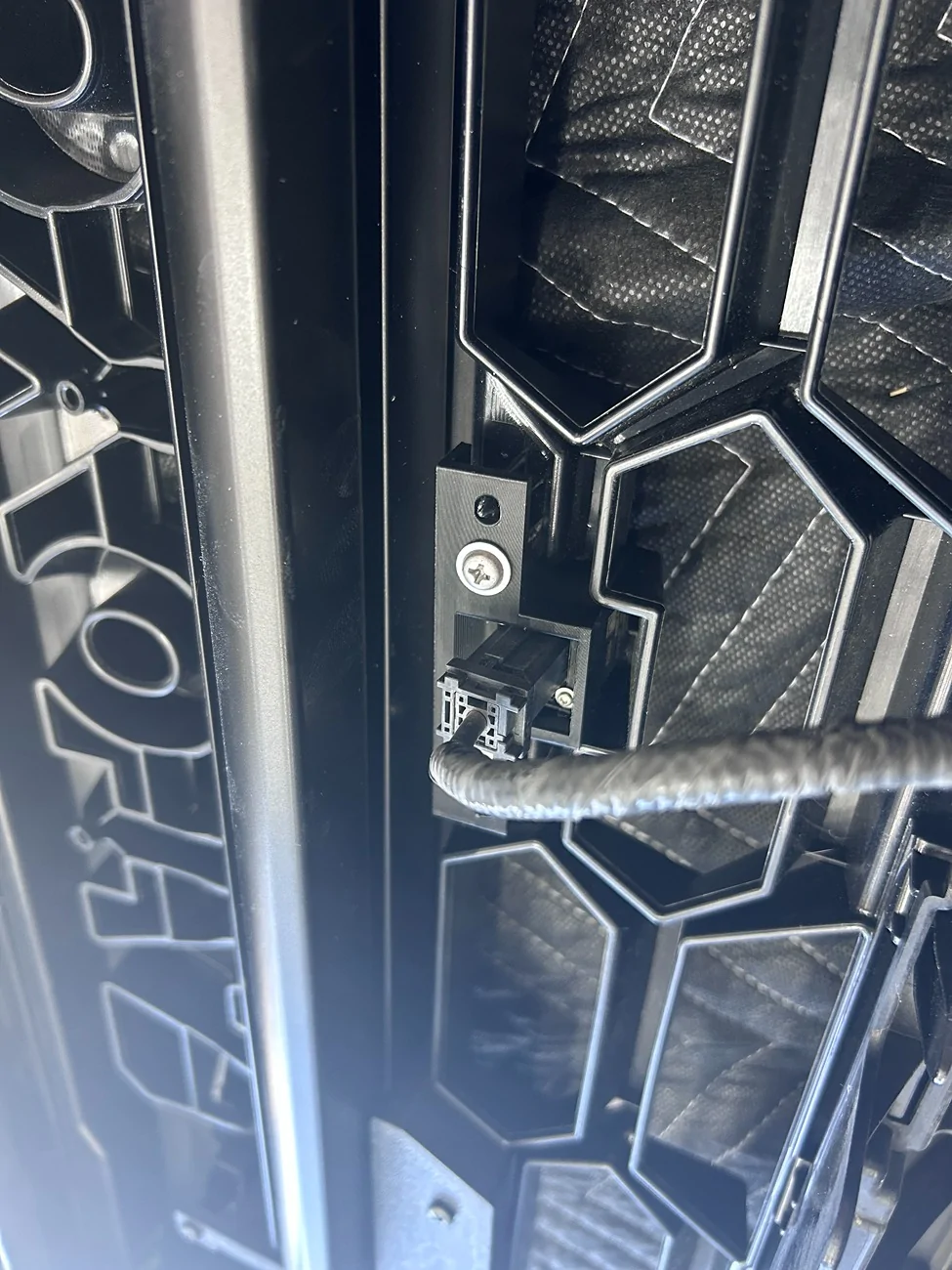 2024 Tacoma Heritage Grill - Light bar vibration issues IMG_8058