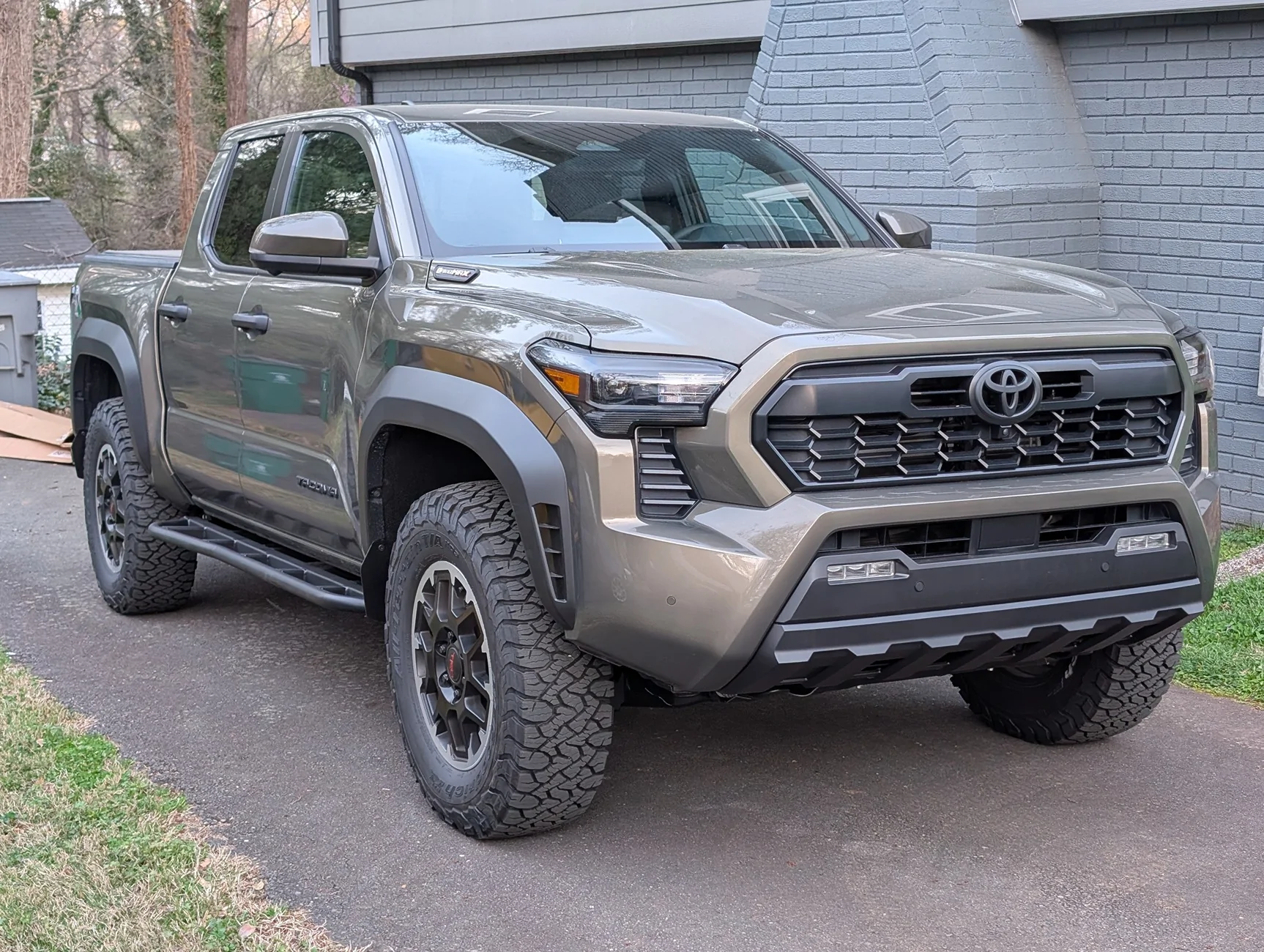 2024 Tacoma Damaged RCI rocksliders PXL_20260314_231843612