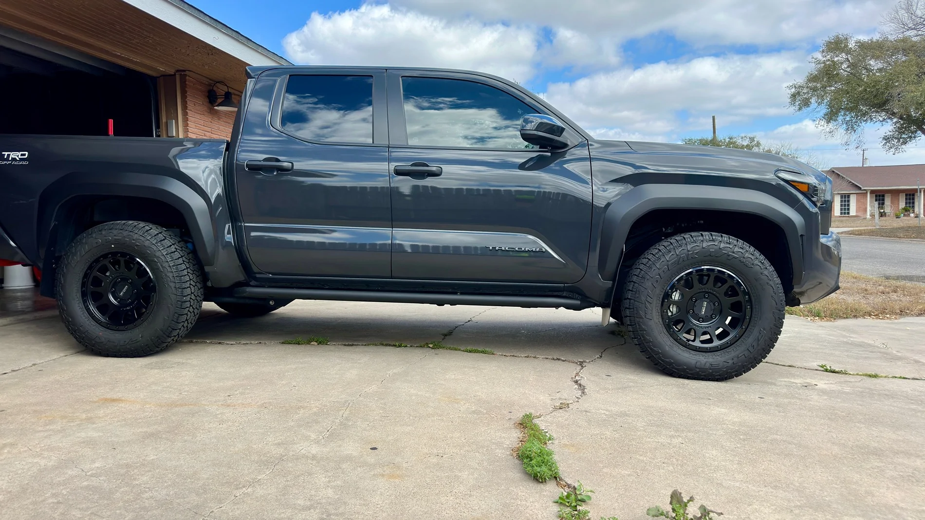 2024 Tacoma Falken Wildpeak AT4W 285/75/17 vs 285/70/17 IMG_5638