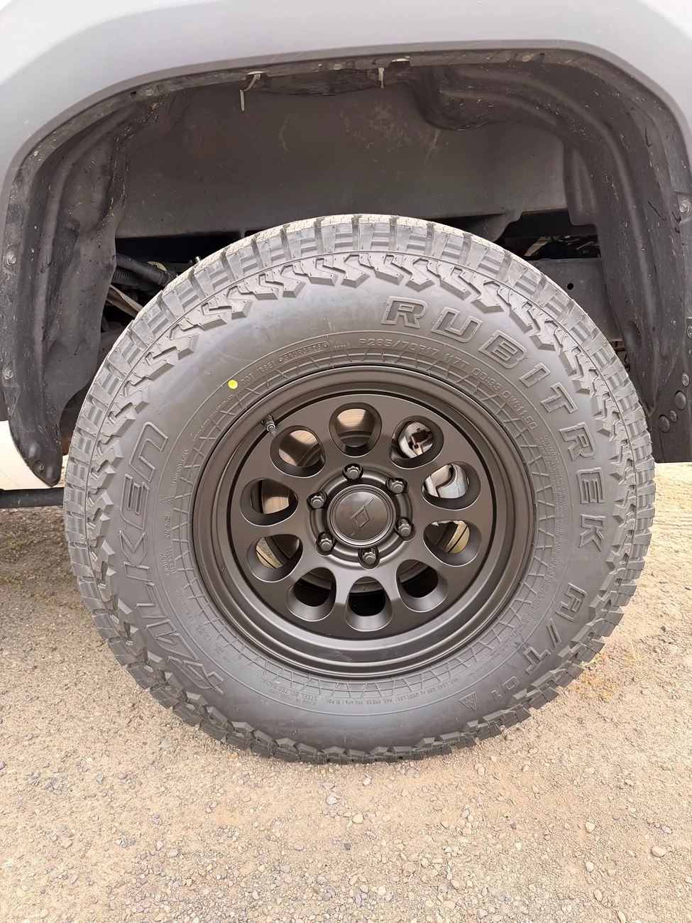 2024 Tacoma What did you do TO / WITH your 4th gen Tacoma today?! 👨‍🏭 🧰 📸 IMG_2596