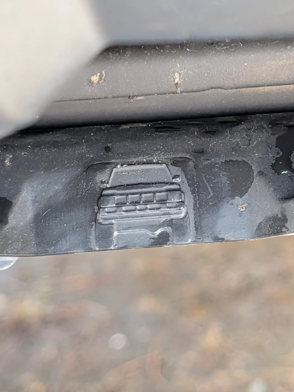 2024 Tacoma Installation of Bak X4TS tonneau with modded OEM ARB Sport Bar PXL_20260412_154445856