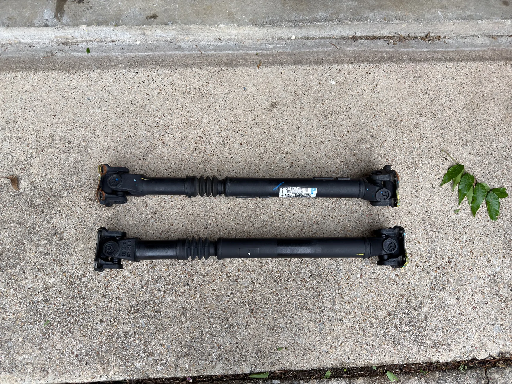 2024 Tacoma Discovered the Front Driveshaft Out of Phase (Intentionally) IMG_3256