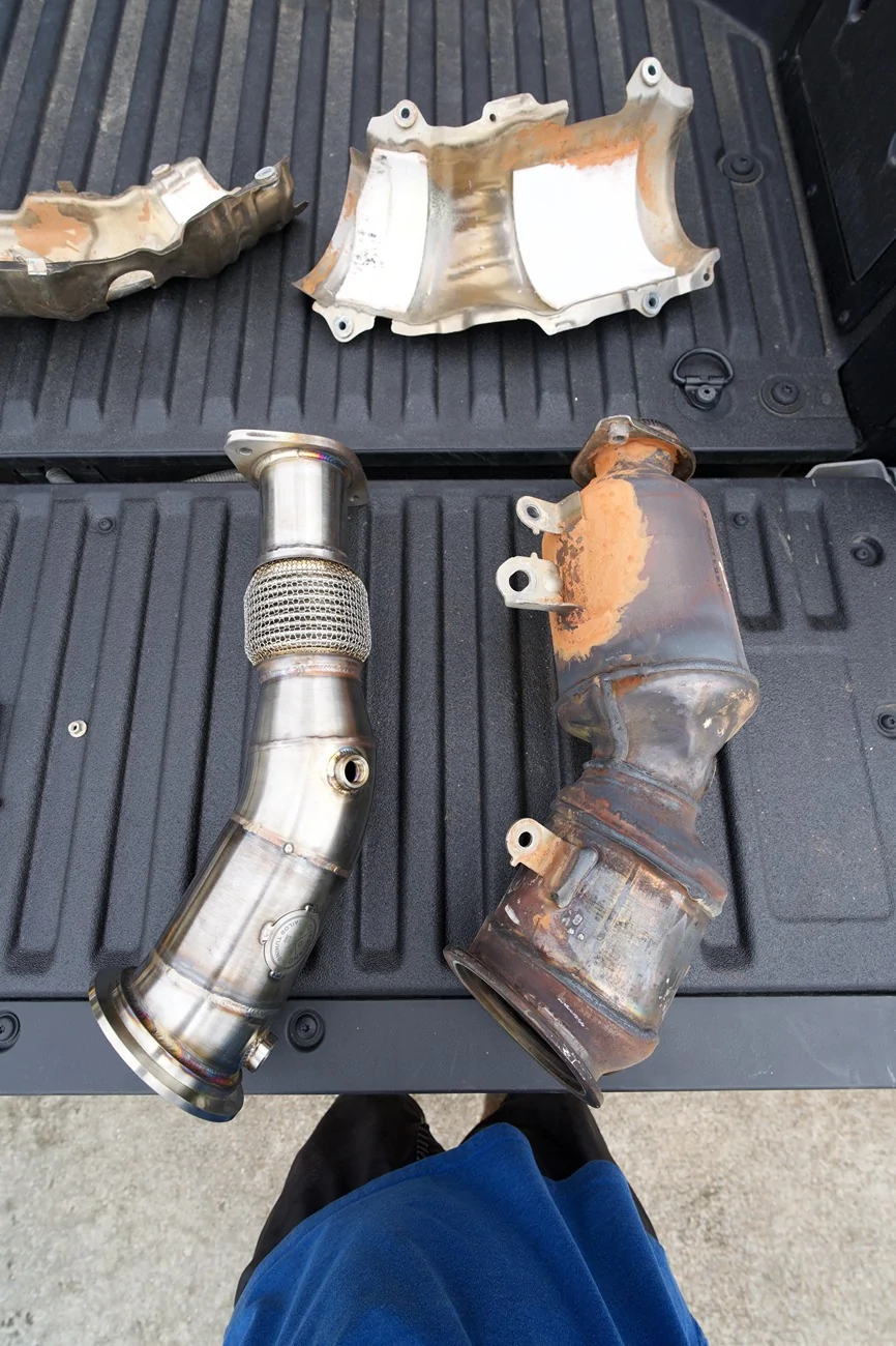2024 Tacoma OEM downpipe vs. OTT High Flow Catted Down Pipe - side by side comparison DSC01899