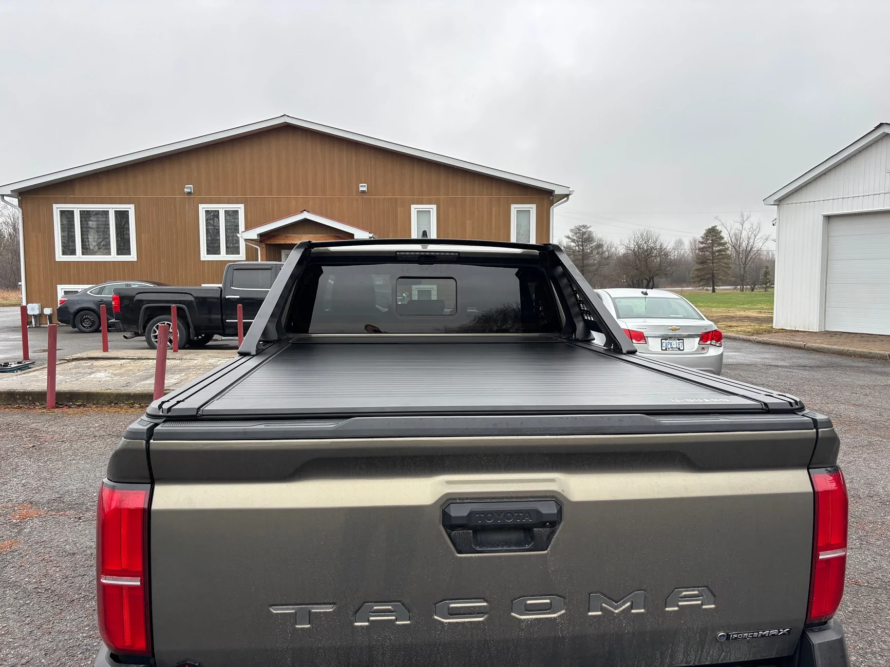 2024 Tacoma ARB Sport Bar + tonneau cover combination -- how to have both (my solution) IMG_2743