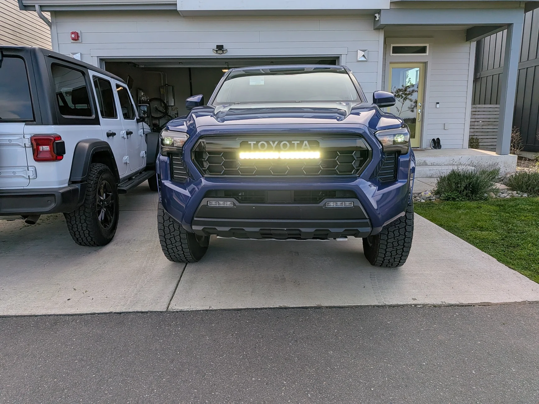 2024 Tacoma What did you do TO / WITH your 4th gen Tacoma today?! 👨‍🏭 🧰 📸 PXL_20260420_233919094~2