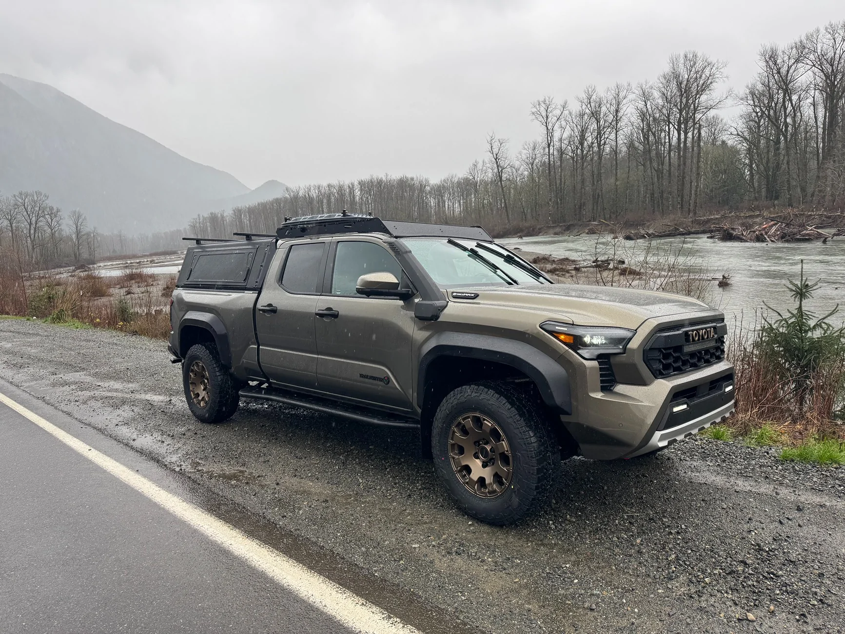2024 Tacoma Going from Retrax XR Pro tonneau cover and Kuat Ibex to Alu-Cab Contour and Sherpa Rainier for Fly Fishing IMG_0593