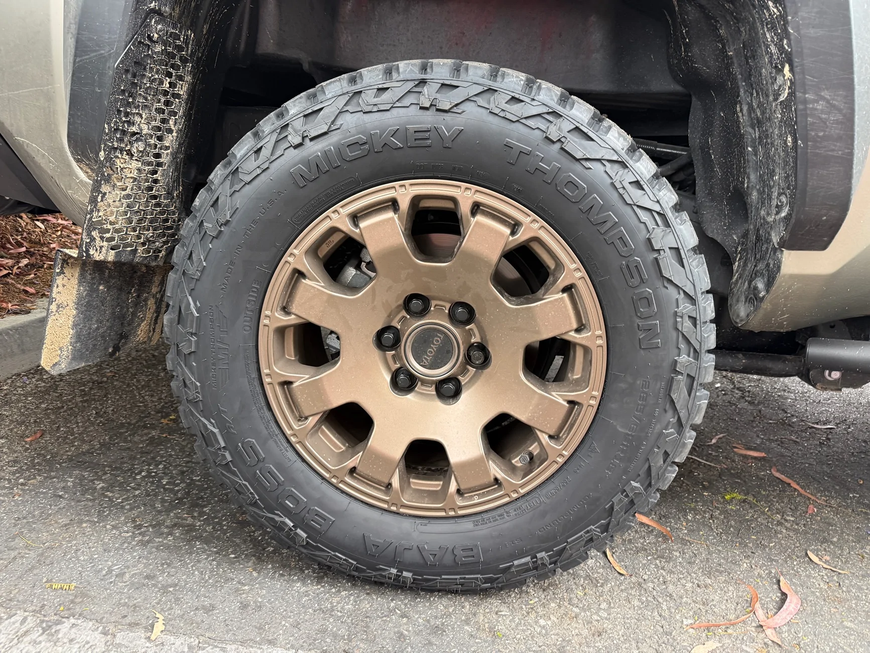 2024 Tacoma Mickey Thompson Baja Boss 265/65/18 on Trailhunter 18” Stock Wheels IMG_4885