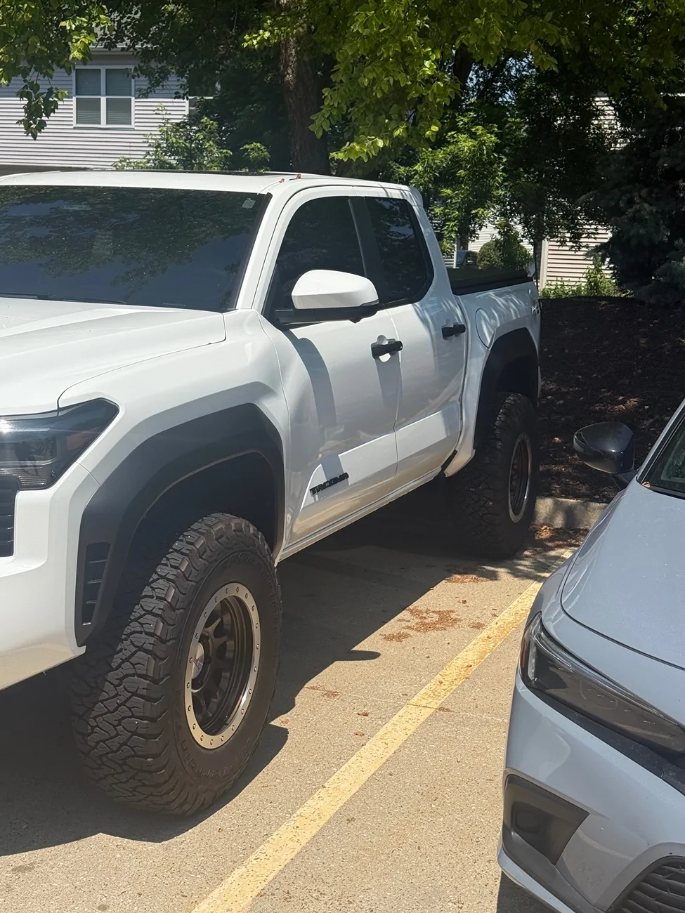 2024 Tacoma Anyone running a factory lift on a TRD Off-Road??? IMG_2765