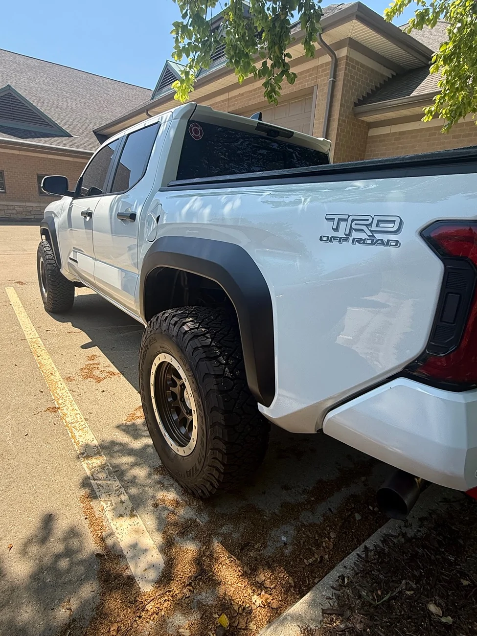 2024 Tacoma Anyone running a factory lift on a TRD Off-Road??? IMG_2770