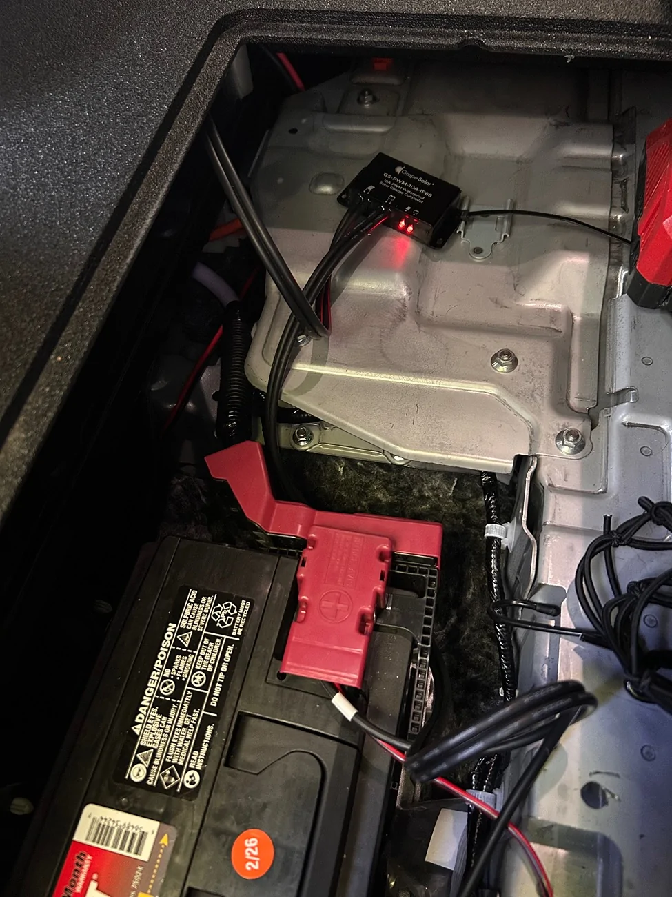 2024 Tacoma Hybrid - Can you jump *from* the positive terminal in the fuse box? IMG_5902